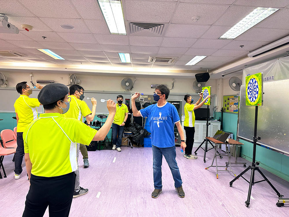 volunteer-darts-event-001